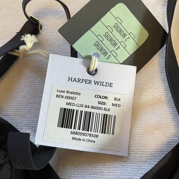 LUXE MESH TRIANGLE BRALETTE - Size M (34C 34D 34DD) - Picture 3 of 5